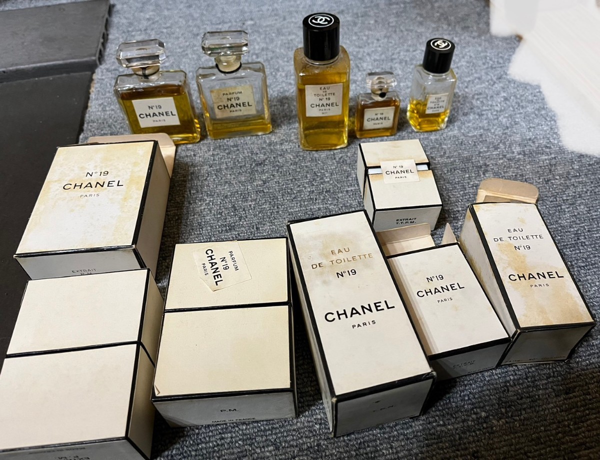 CHANEL シャネル 香水 No19 オードパルファム 19番 たくさん セット