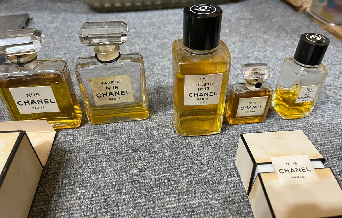 CHANEL シャネル 香水 No19 オードパルファム 19番 たくさん セット
