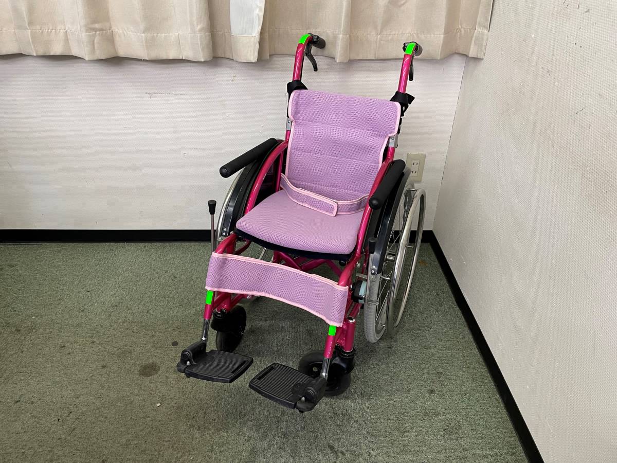 子供用自走式車いす・折り畳み式・フットブレーキ・転倒防止 車椅子 