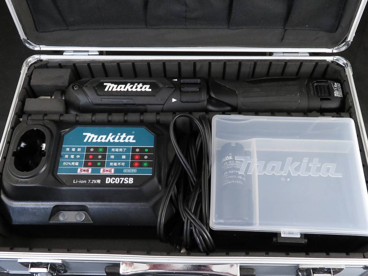 充電式ペンインパクト TD022DSHXB マキタ 美品、ケース付マキタ 充電式 