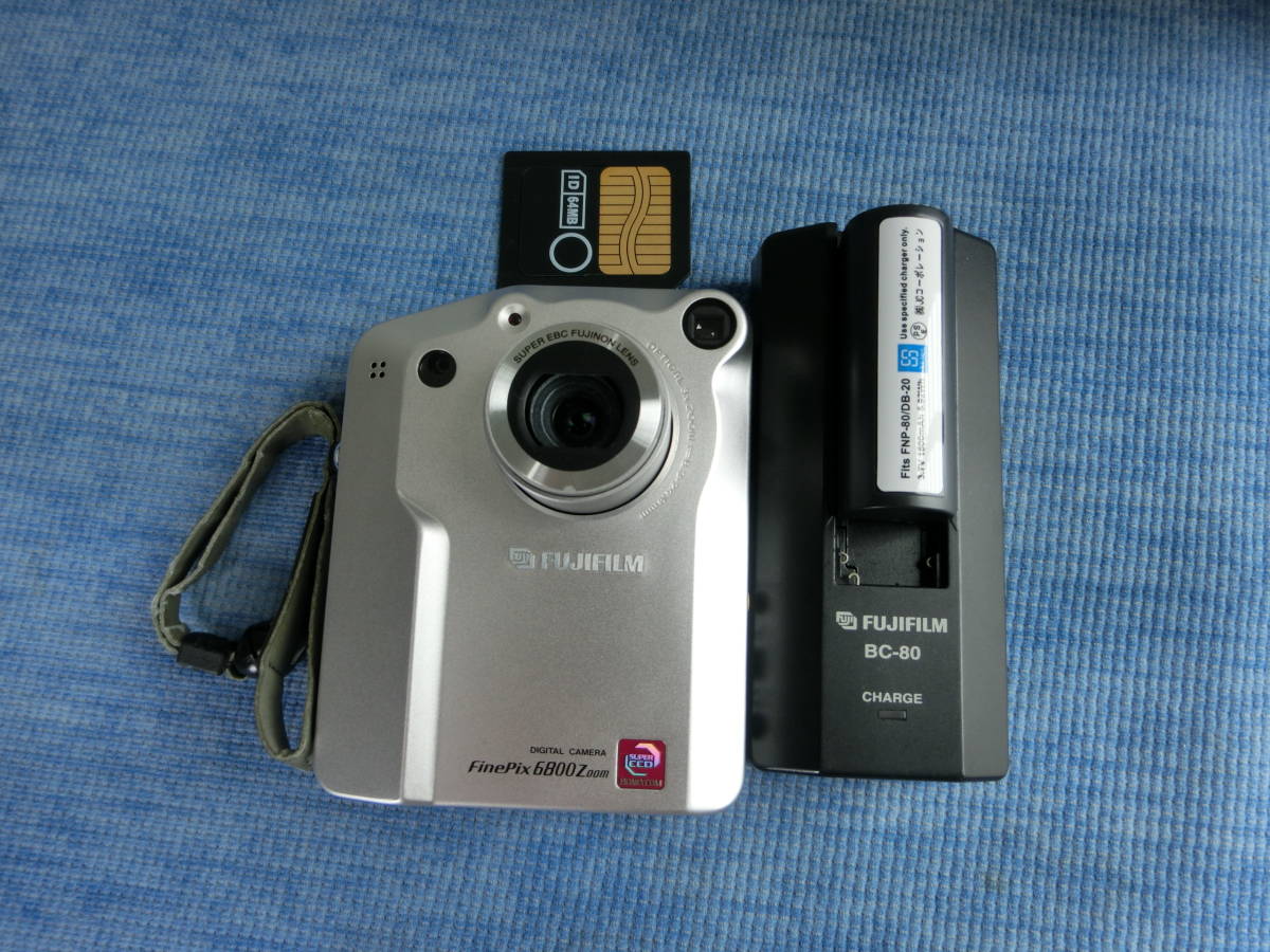 6800Z FinePix FUJIFILM Zoom 0 - ポルシェデザイン Fujifilm