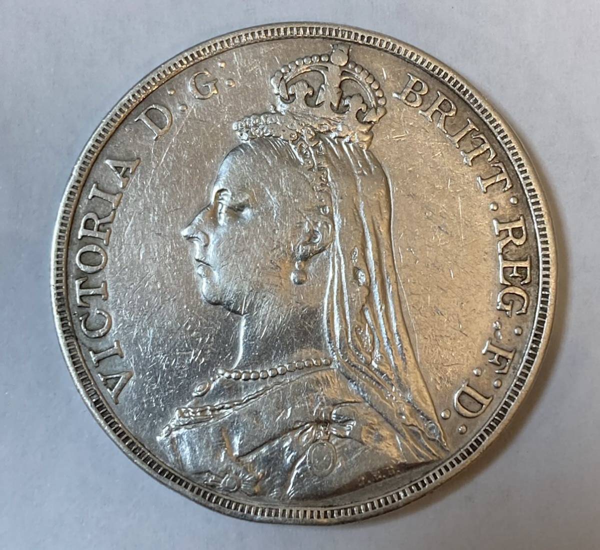 銀貨1890年 1890年 イギリス ヴィクトリア女王 大型銀貨 アンティークコイン 銀貨 クラウン銀貨 美