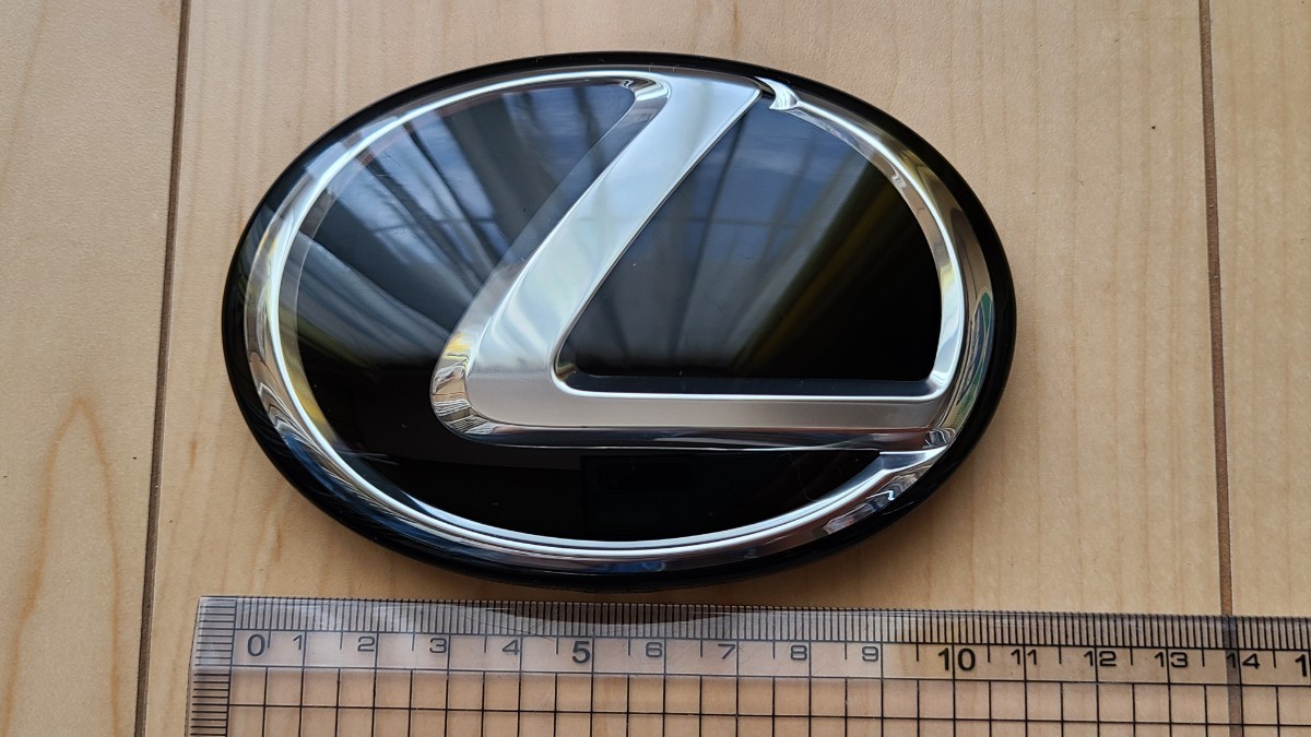 美品！　レクサス　LS　トランク　エンブレム　レクサスエンブレム　LEXUS　純正　オーナメント