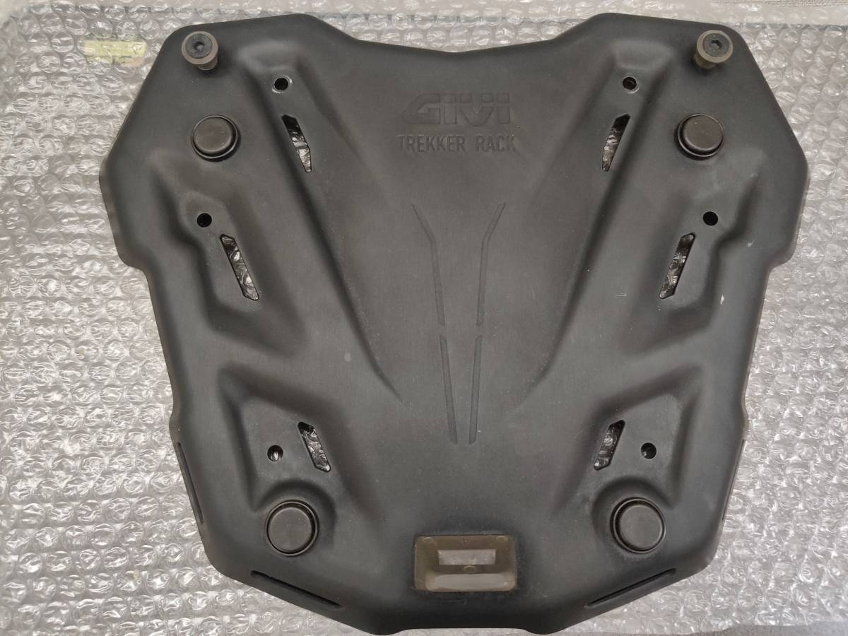 Givi M9B モノキー用 ベースプレート ブラック | RAGNA.BY