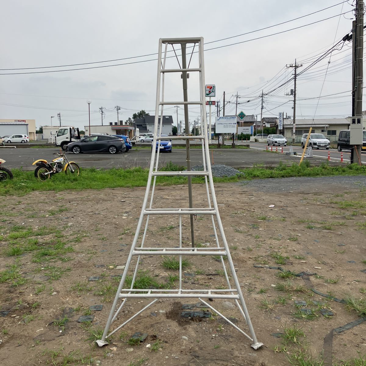 【取引中】ハシゴ アルミ脚立 8台 まとめ売り 現物確認、手渡し歓迎！ M07027 ③ 安い商品を通販サイトから探す - 価格.com 8段 脚立 : アルミ合金 専用