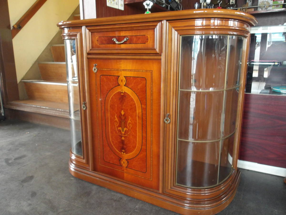 【3522】美品 イタリア製 サイドボード ITALIA ITALY ガラス棚板 ヴィンテージ 埼玉から！