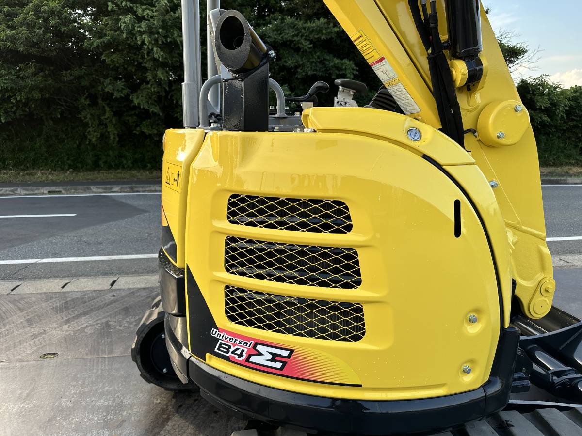 クレーン仕様,マルチ 4WAY ,倍速付き, YANMAR B4-6Aです。1414時間 