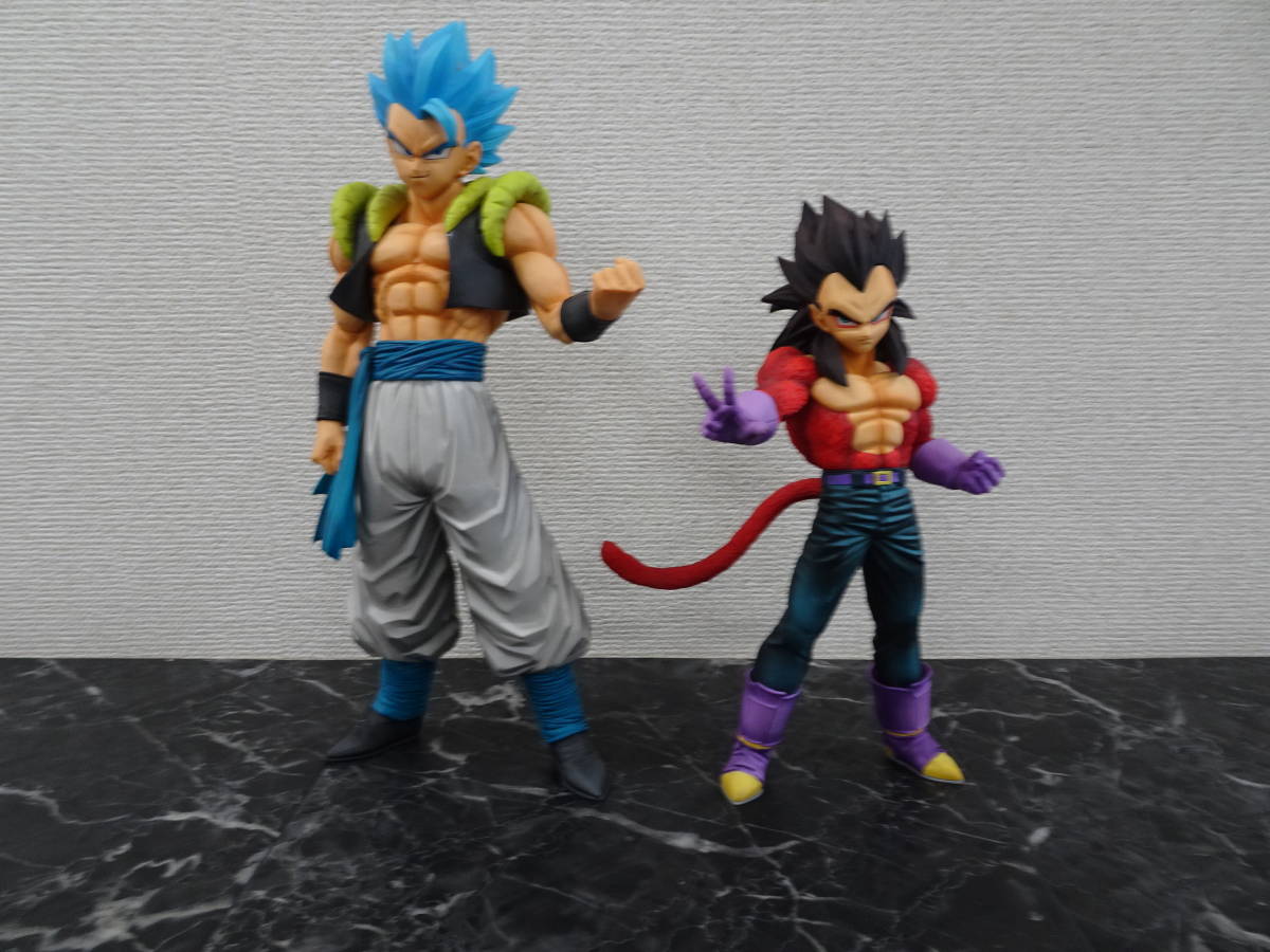 一番くじ】ドラゴンボール フィギュアまとめ2個セット 超サイヤ人4 
