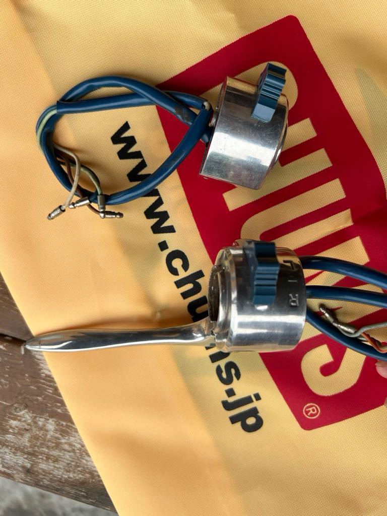 ホンダC100吊りカブ青スイッチホルダー左右(バフ仕上げ) C100スーパー