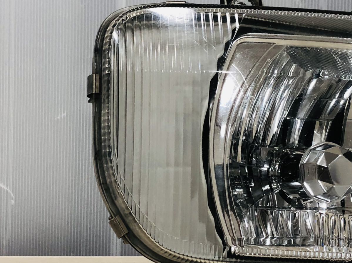 KA1409 日産　UD クオン　ヘッドライト　ヘッドランプ　ウィンカー　サイドマーカー　左右セット クオン UD 日産 右 純正 みんカラ