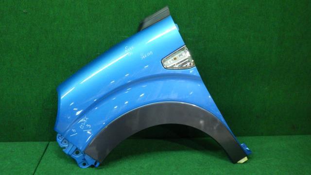 キャスト DBA-LA250S 左 フェンダー B80 キャスト DBA-LA250S 左