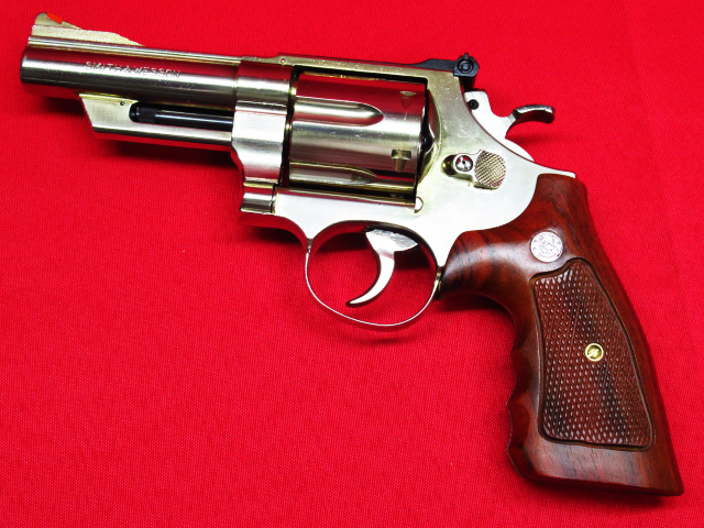 ⭕️☆マルシン S&W 357マグナム 6インチ 木製グリップ付き S&W M19