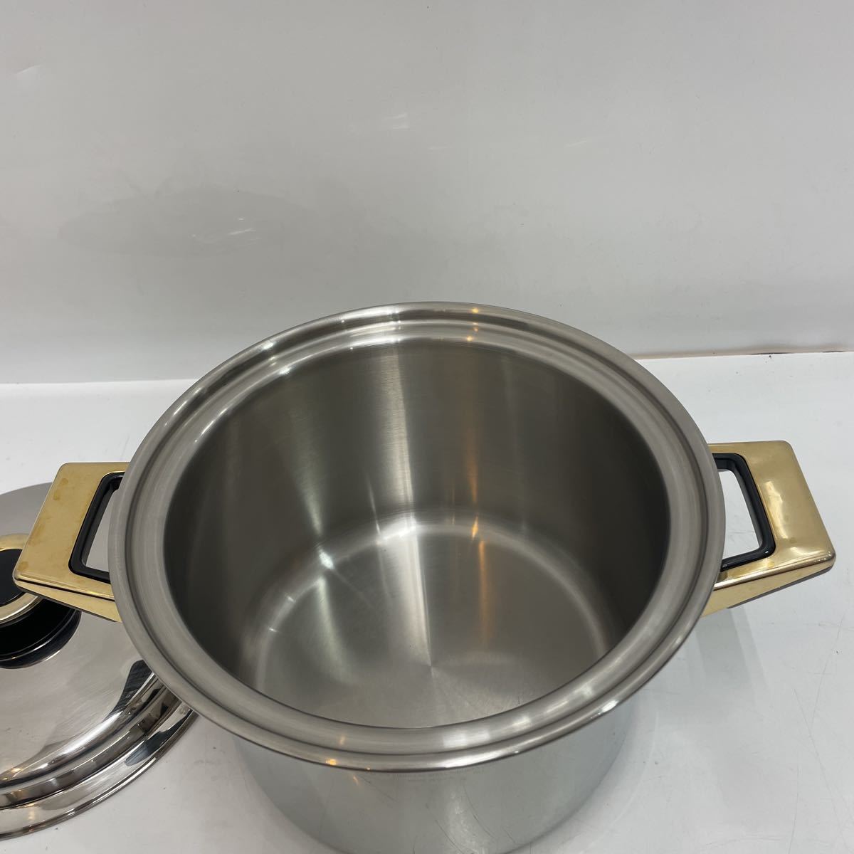 Tupperware【レインボークッカー】両手鍋　　寸胴鍋 Rainbow Cooker レインボークッカーTupperware タッパーウェア 寸胴鍋