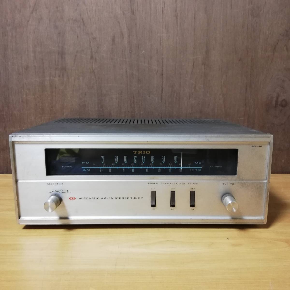 Σ8406 現状品 QUAD クオード FMチューナー MC/S