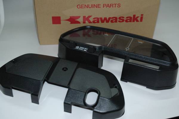 Ｚ４００ＧＰ　メーターケースセット　純正新品　希少 希少 Ｚ４００ＧＰ メーターケースセット 180キロ表示 国内物 ライムグリーン