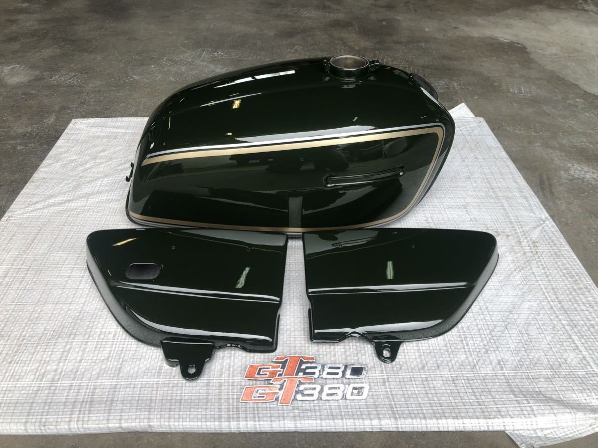 新品 スズキ GT380 サイドカバーエンブレム 二枚セット GT380 サイド