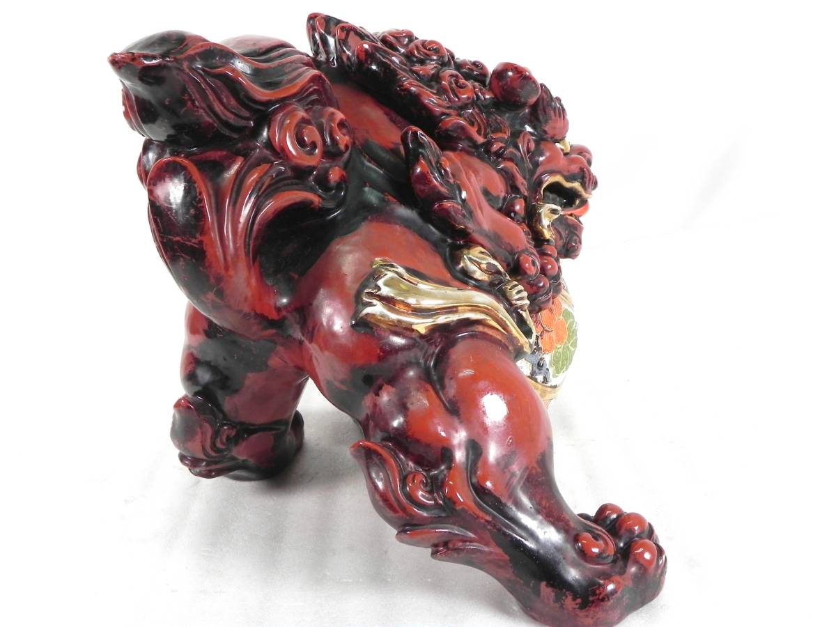 Q9221]九谷焼 玉獅子 赤獅子 色絵金彩 29㎝ 魔除け 厄除け 縁起物 置物