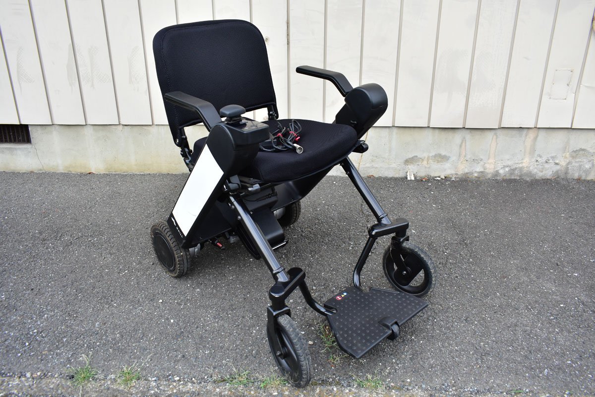 WHILL MODEL F 電動車椅子 ホワイト ウィル 車いす 福祉 介護 看護