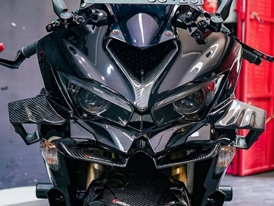 ZX25R/ZX4RR カーボンサイドウイングレット ZX25R⁄ZX4R ZX-25R - ZX-4R サイドウイングレット KABON BMWスタイル