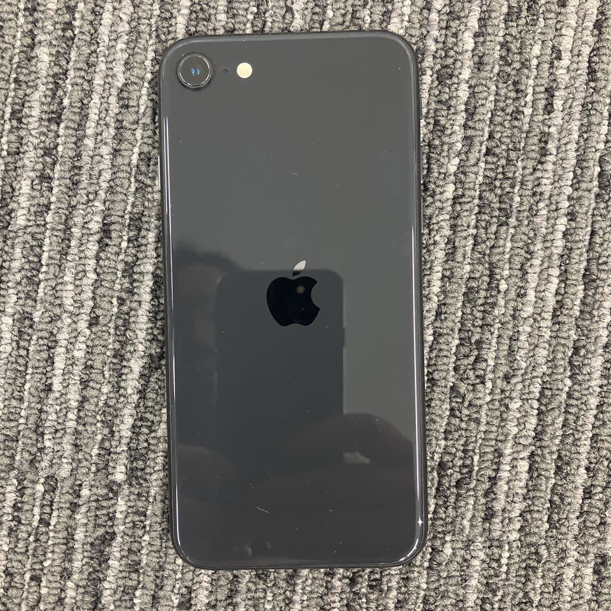 Apple iPhone SE2 64GB ブラック Apple iPhone SE 第2世代 64GB 