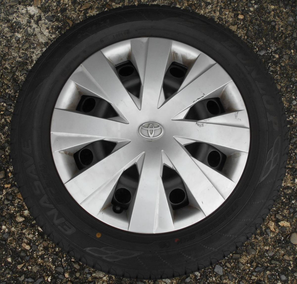 アクア ヴィッツ スペイド ポルテ等 トヨタ純正スチール＆175/65R15 4