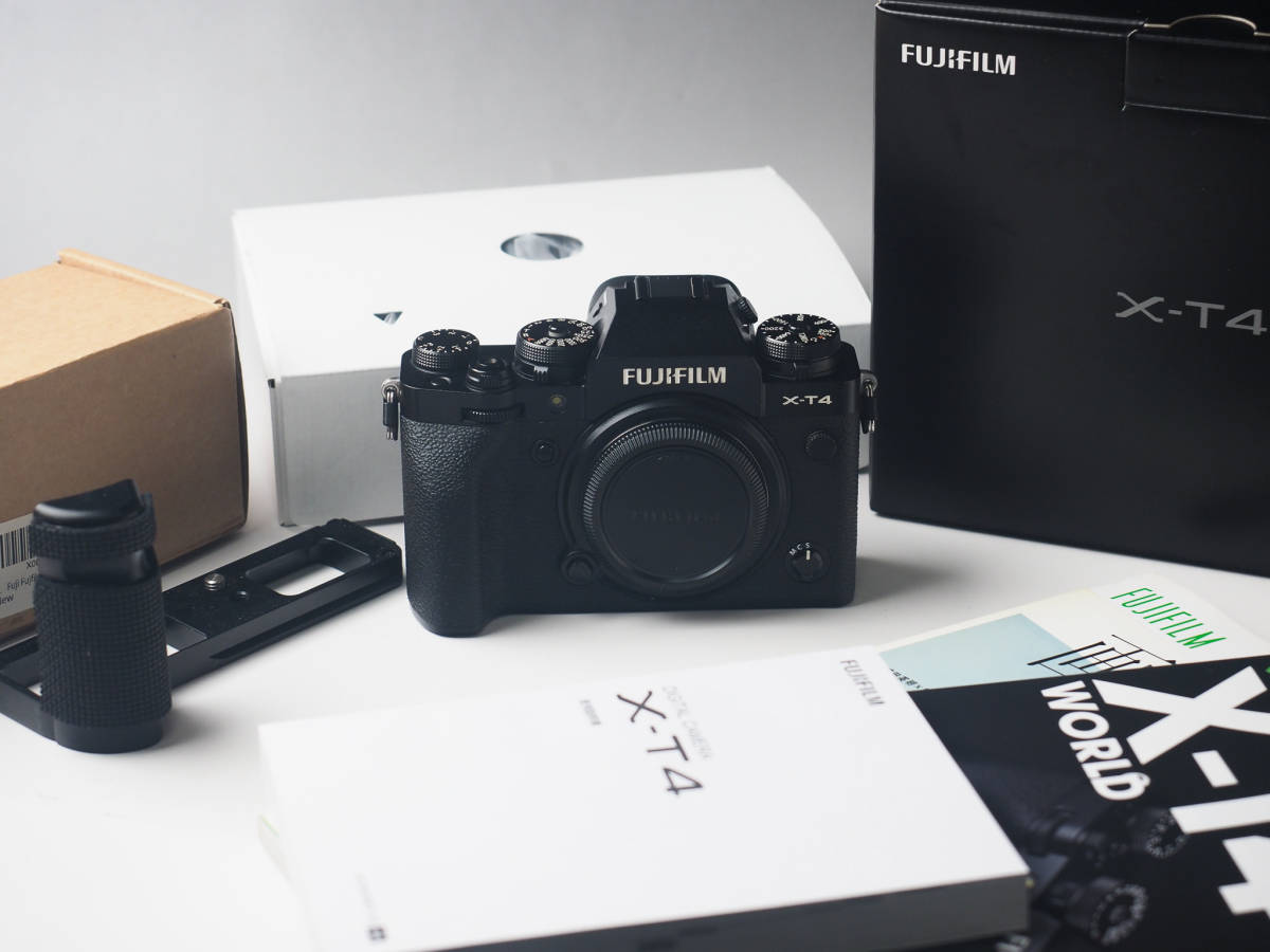オマケあり】FUJIFILM フジフィルム X-T4 ボディ X-T4 ボディ FUJIFILM