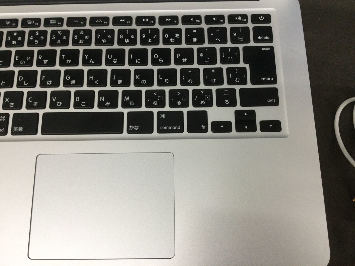 営MN187-80【初期化動作確認済み】Apple(アップル)MacBook Air(マック