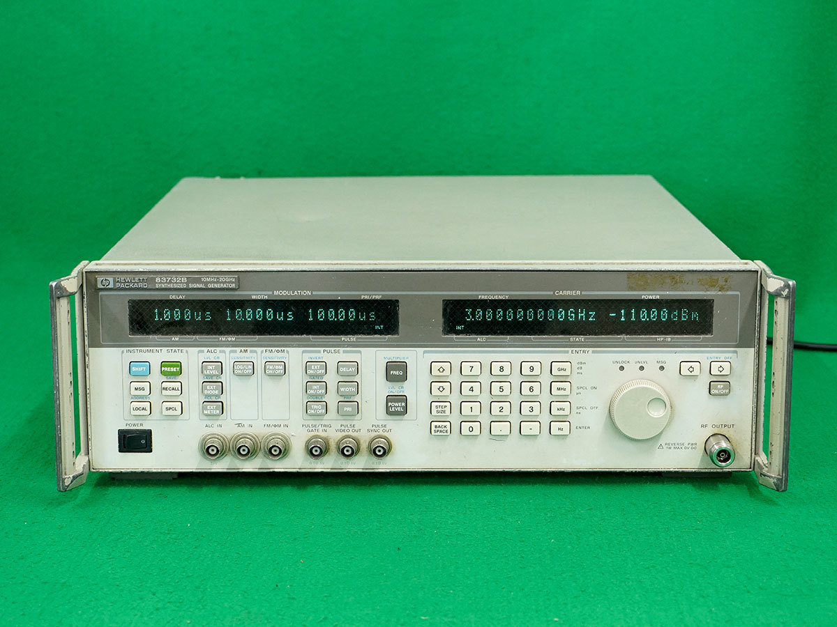 HP　83732B /1E1/1E5/1E8　シンセサイズドシグナル・ジェネレータ　Synthesized Signal Generator