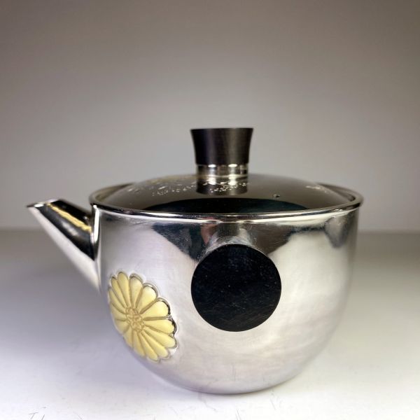 純銀製 光南 菊文 寶瓶急須 木摘 木取手 煎茶道具 長さ約9.5cm 工芸品