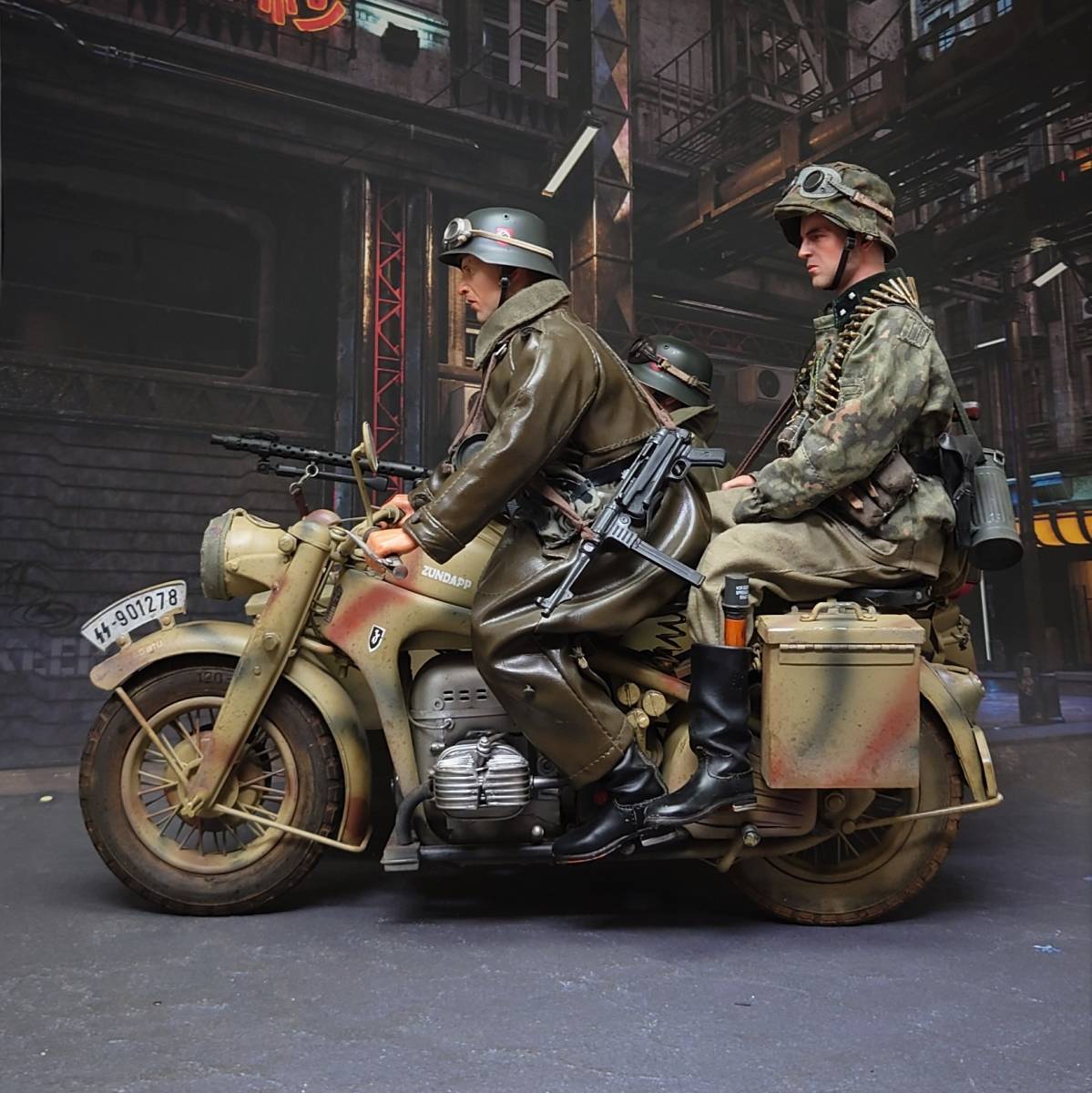 DiD 1/6 スケール フィギュア : WWⅡ ドイツ軍 : 武装親衛隊 野戦憲兵