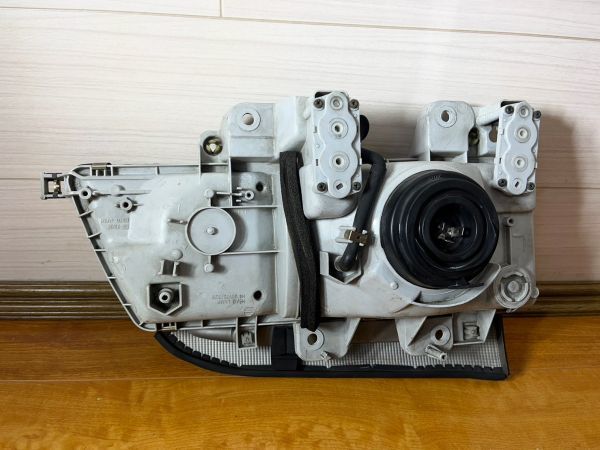 エルフ 左 助手席側 ヘッドライト リフレクター付 24V 100-21502 KOITO