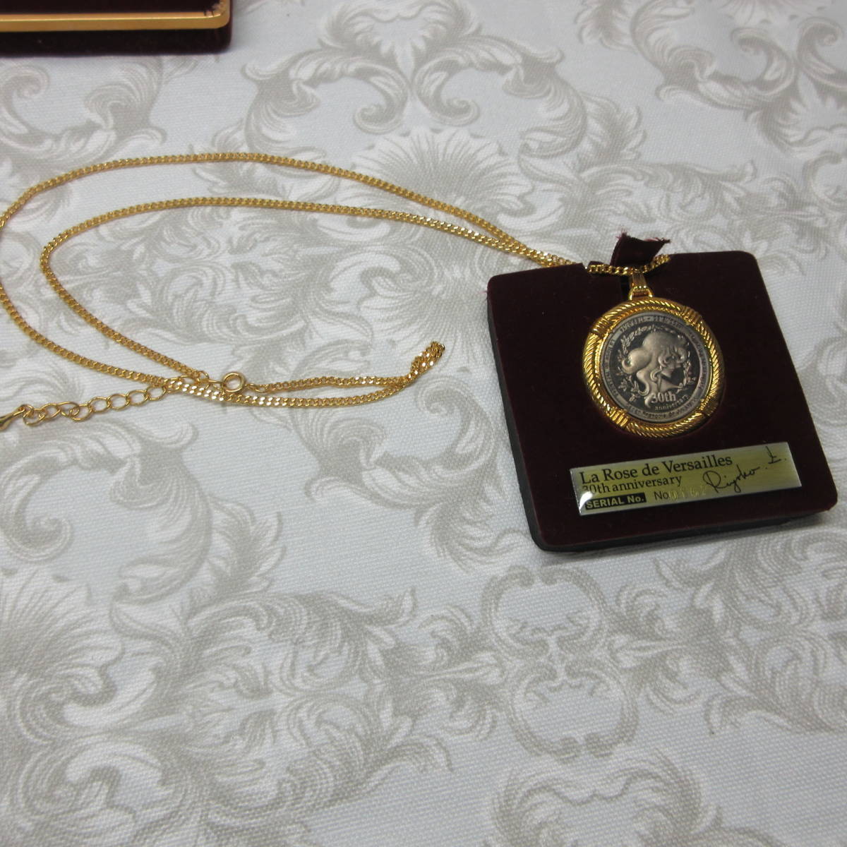 〇 ベルサイユのばら オスカル 生誕30周年 アニバーサリーペンダント  