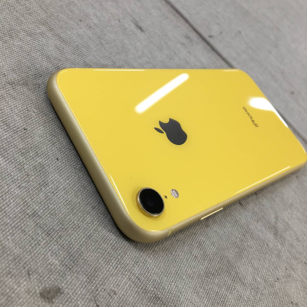 iPhone XR 64GB イエロー 本体のみ （APPLE iPhone XR 64GB