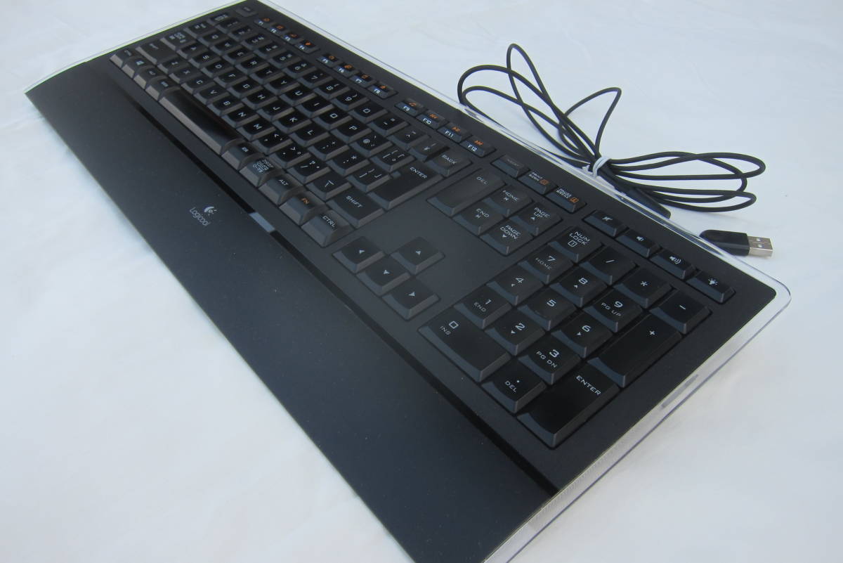 ★ロジクール イルミネート キーボード K740 ワイヤレスキーボード アウトレットwindows 薄型有線キーボード １個 新品未使用（送料無料②