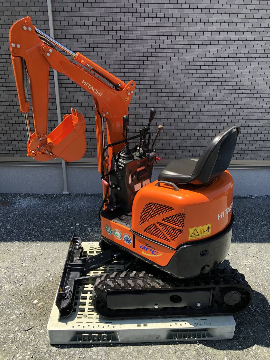 日立建機 ZX8U-2 ミニユンボ（ミニ油圧ショベル）~1t 愛知県中古