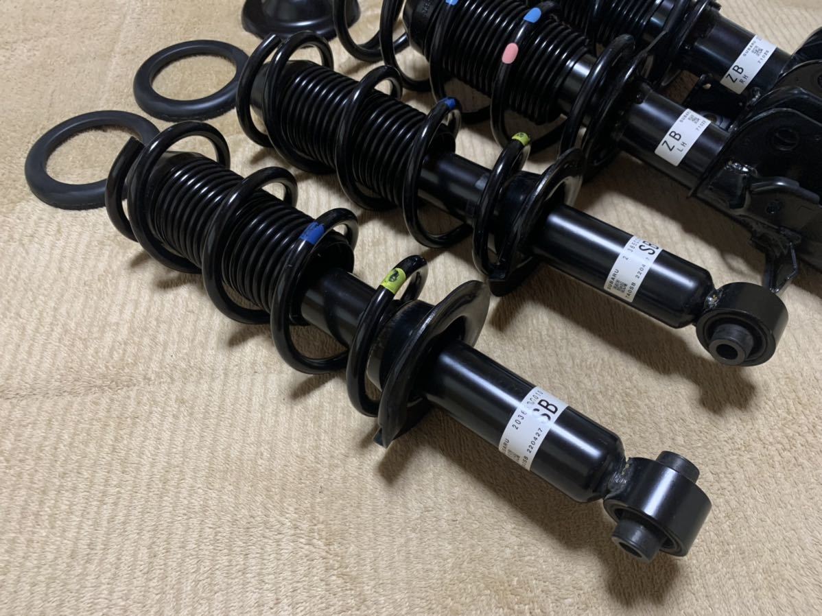 ☆新車外し☆ トヨタ GR86 ZN8 純正 サスペンション サス 4本 セット 