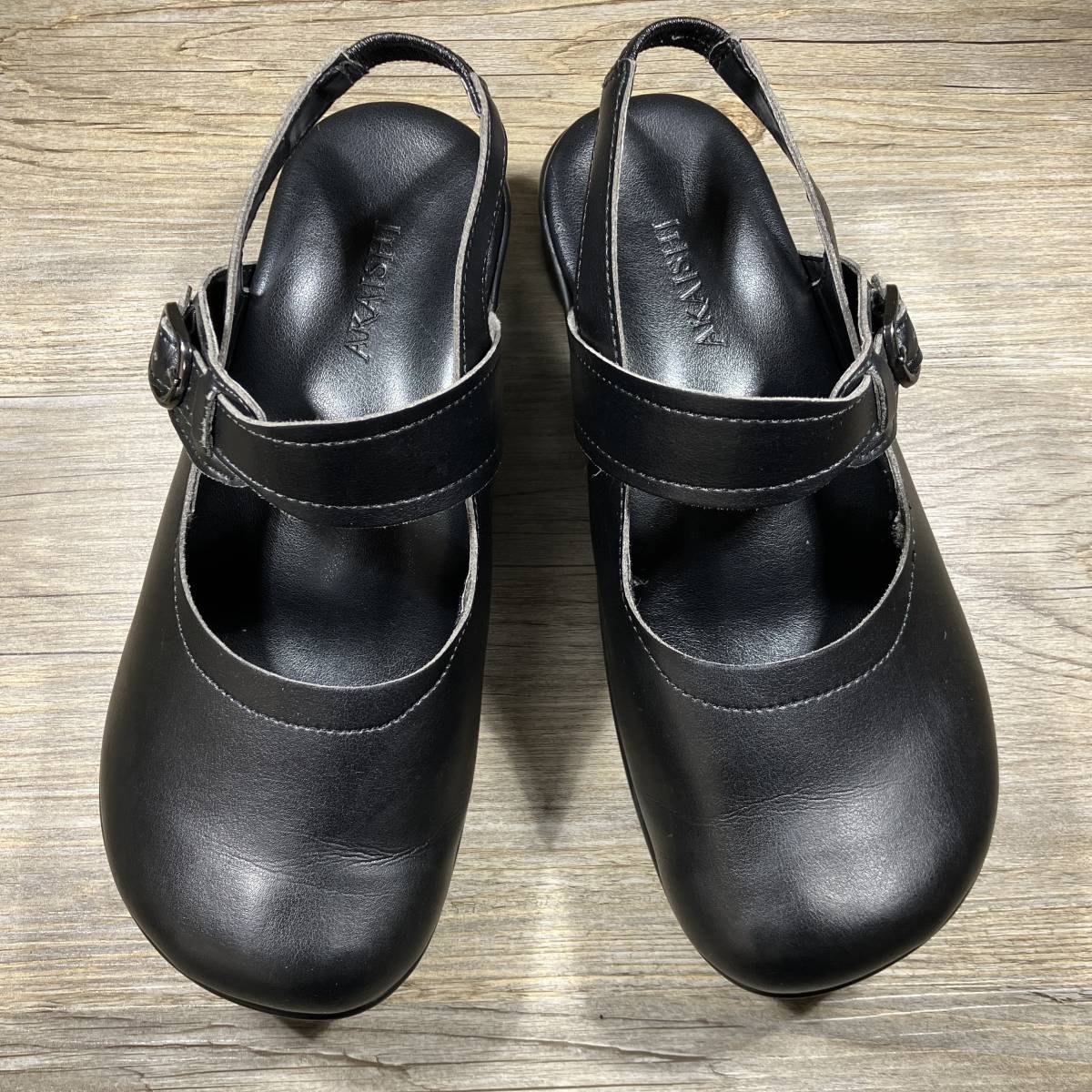 ■AKAISHI■ サイズ M 23～23.5cm 黒 ブラック アカイシ サンダル レディース レザー 靴 革靴 くつ 中古 宅急便 即決 ヒールの高さ：約5cm