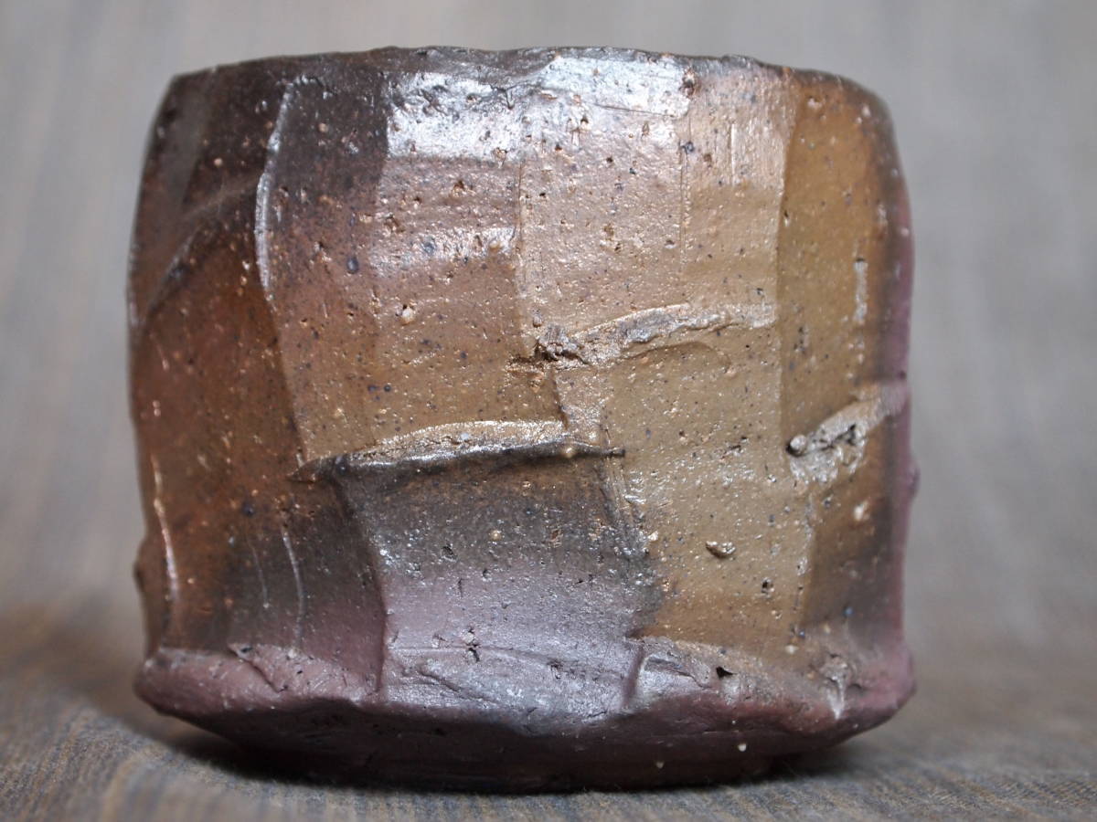 Yahoo!オークション - 竹内靖之【師：山本陶秀】 備前面取り ≪窯変