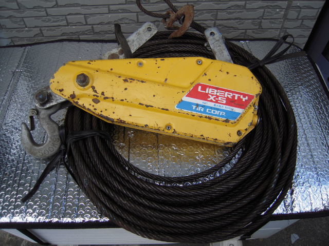 ■中古　カツヤマ機械 リバティ LIBERTY チルホール 手動ウィンチ X-5 500kg　ワイヤー37m付
