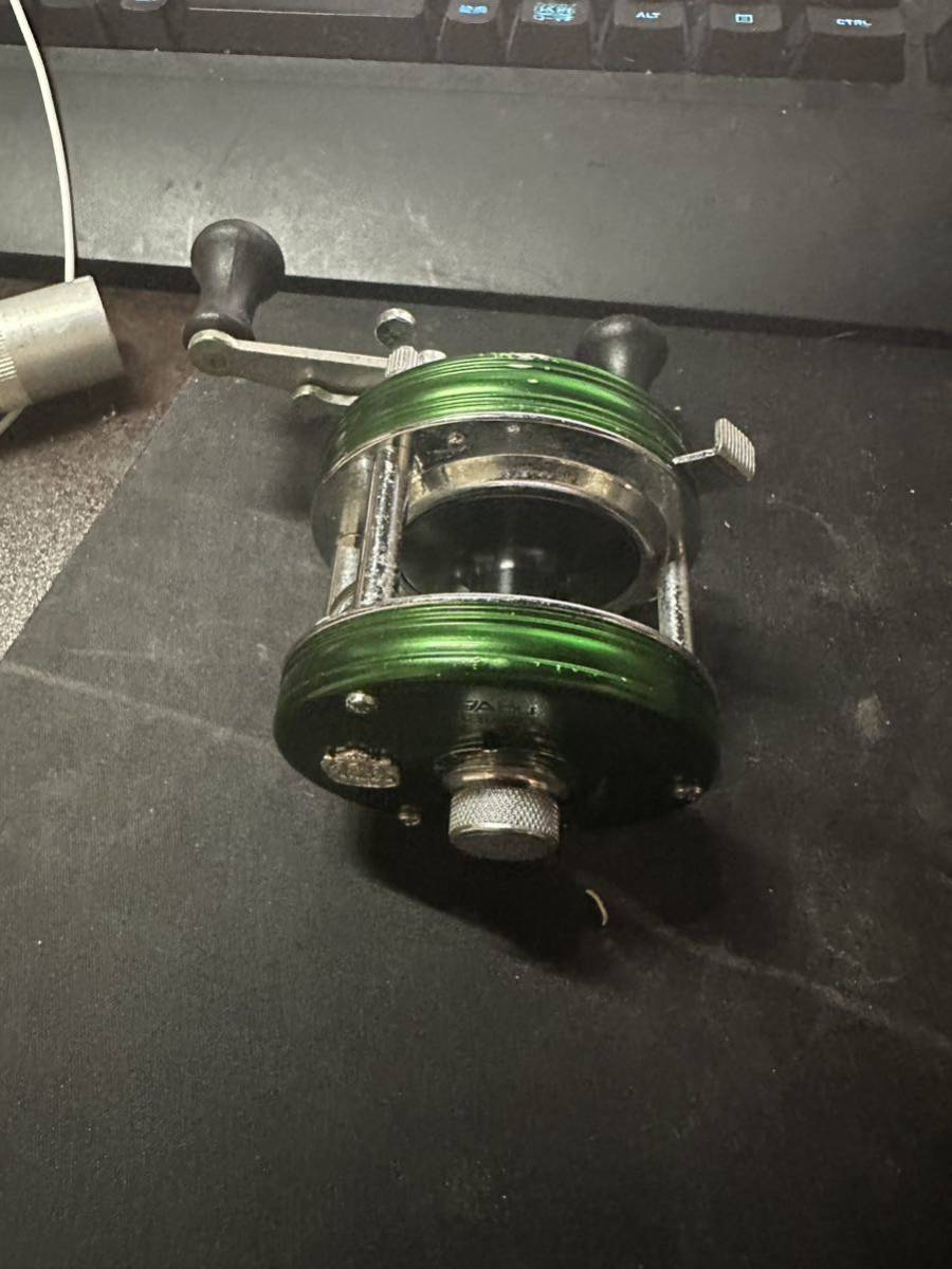 アブガルシア　アンバサダー　4500cs グリーン