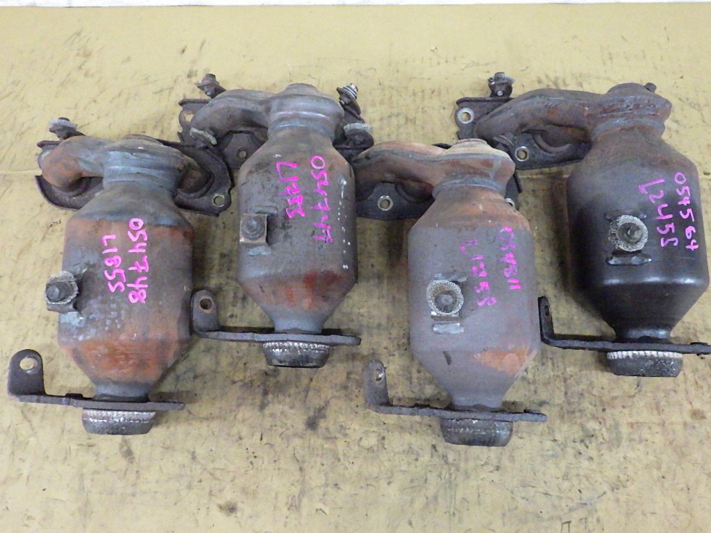 [石] ダイハツ KFVE 触媒4個セット 棚落ち無 コア用 ■ ロジウム パラジウム ジャンク品 054564/4811/4747/4748■