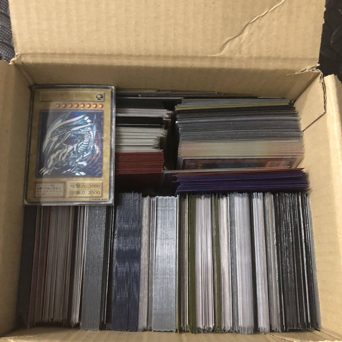 遊戯王 引退 まとめ売り 全てスリーブ付き 引退 キラカードあり 初期