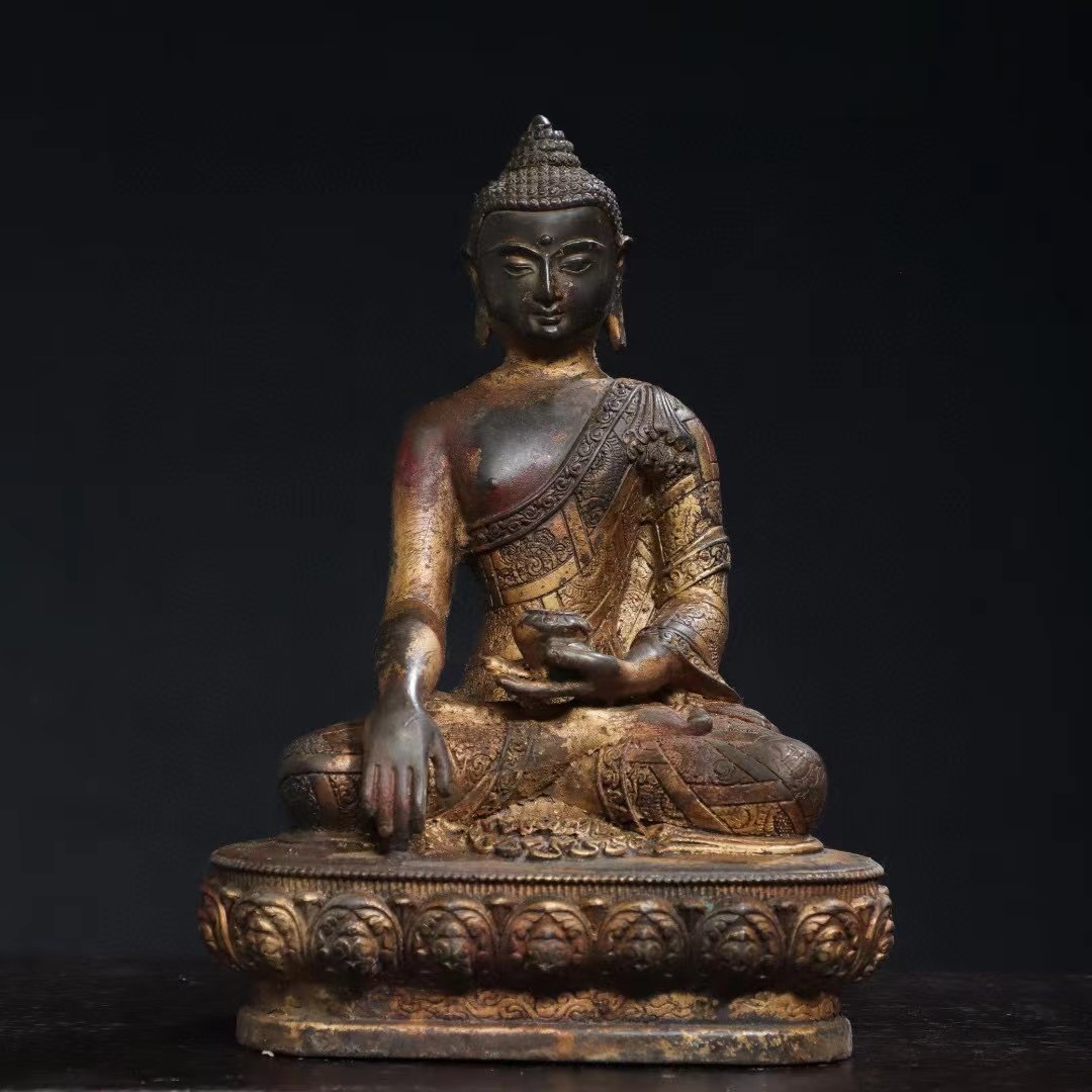 GE】Z255【コレクター所蔵品】時代 塗金銅製仏坐像 /仏 佛 骨董品 時代