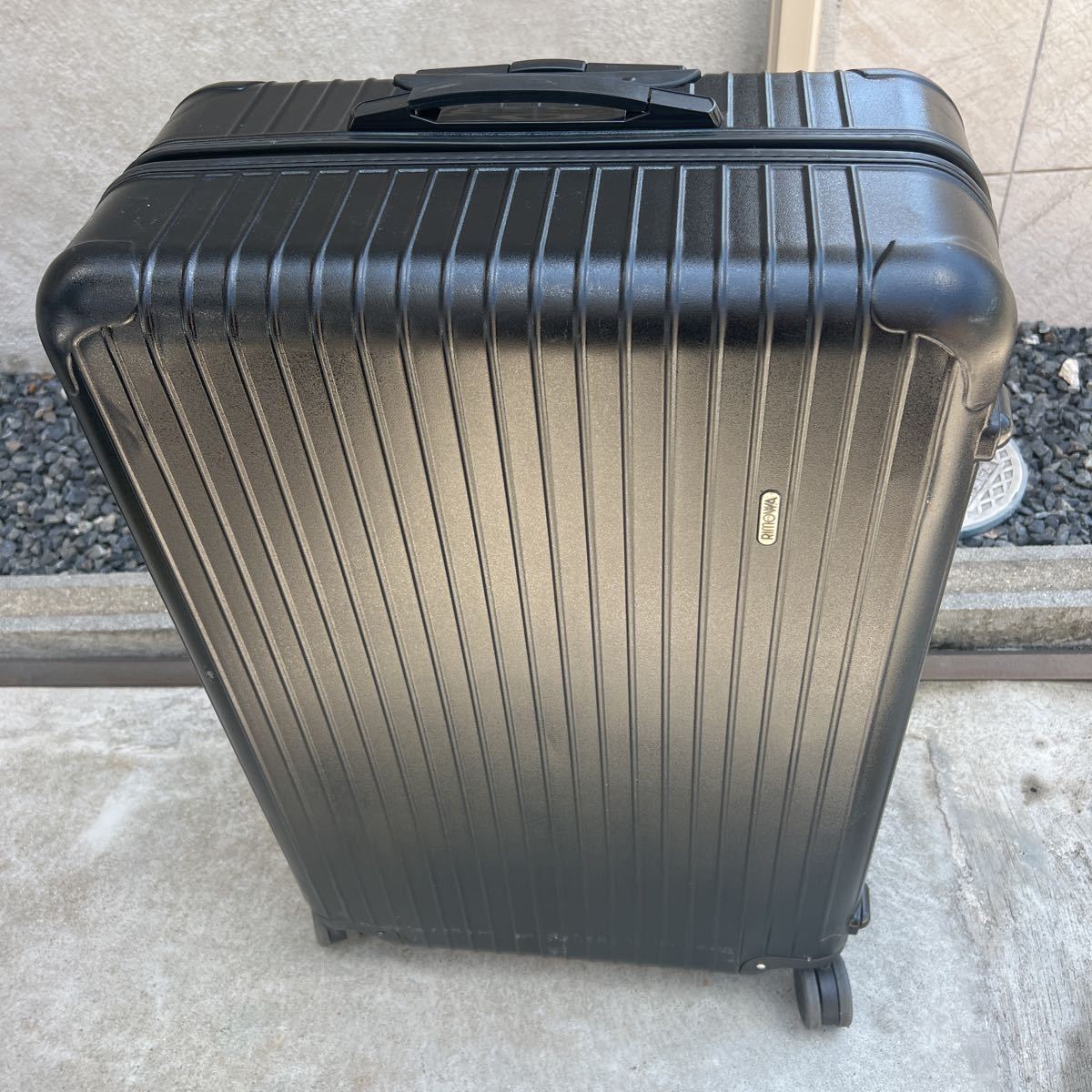 品 RIMOWA リモワスーツケース 黒(リモワ)｜売買されたオークション情報、yahooの商品情報をアーカイブ公開 - オークファン ...