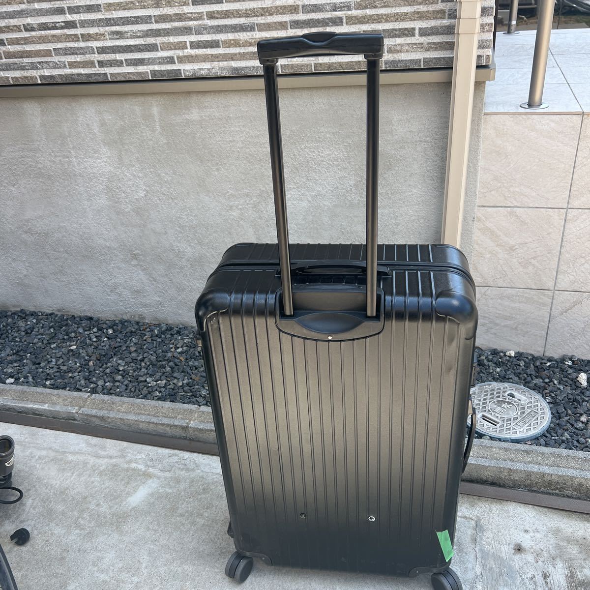 品 RIMOWA リモワスーツケース 黒(リモワ)｜売買されたオークション情報、yahooの商品情報をアーカイブ公開 - オークファン ...