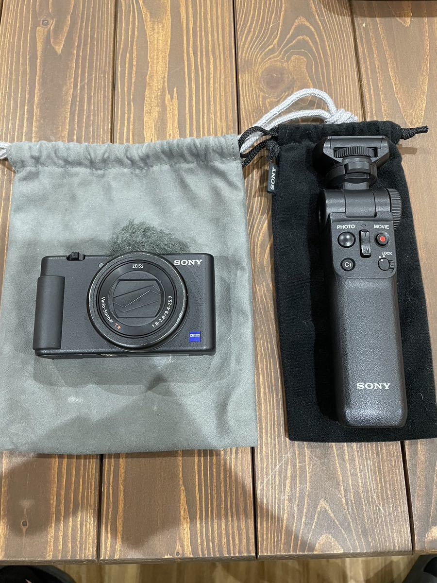 正規品，お買い得 SONY コンパクトデジタルカメラ ZV-1 三脚付き(ソニー)｜売買されたオークション情報、yahooの商品情報をアーカイブ公開 - オークファン ソニー