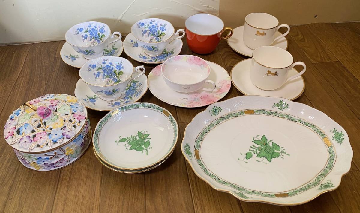 カップ＆ソーサー　その2　セリーヌ・ロイヤルアルバートなど　11点　検：コーヒーカップ　ティーカップ　西洋陶器