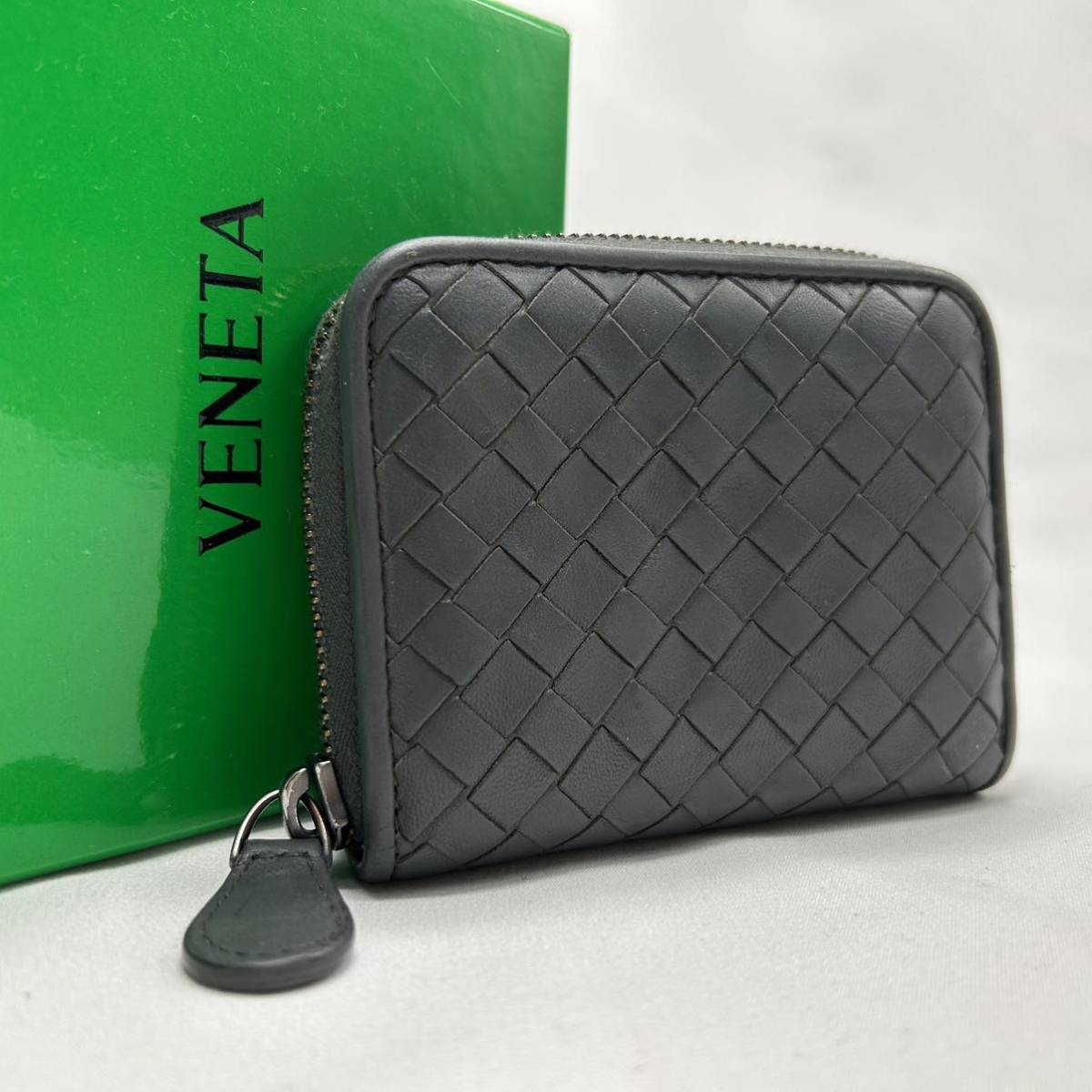 【極上美品】BOTTEGA VENETA ボッテガヴェネタ イントレチャート コインケース 小銭入れ　ラムレザー　グレー　ラウンドファスナー