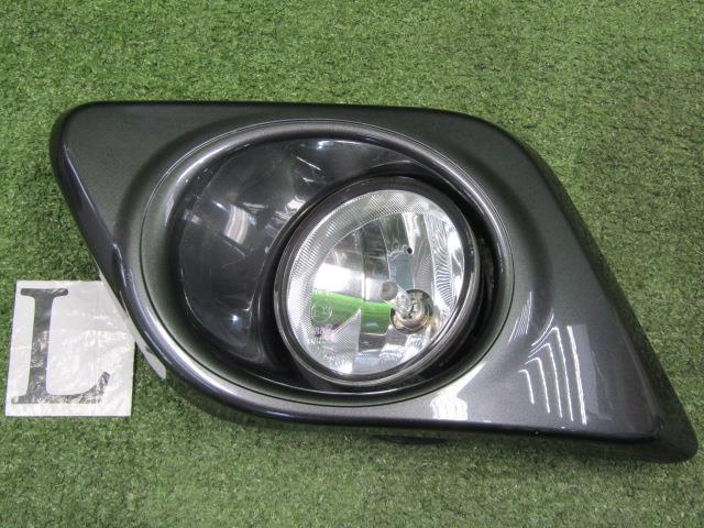 エクストレイル HNT32 左フォグランプ ベゼル・ブラケット付 IPF9811 26155-1A32A 送料【S】