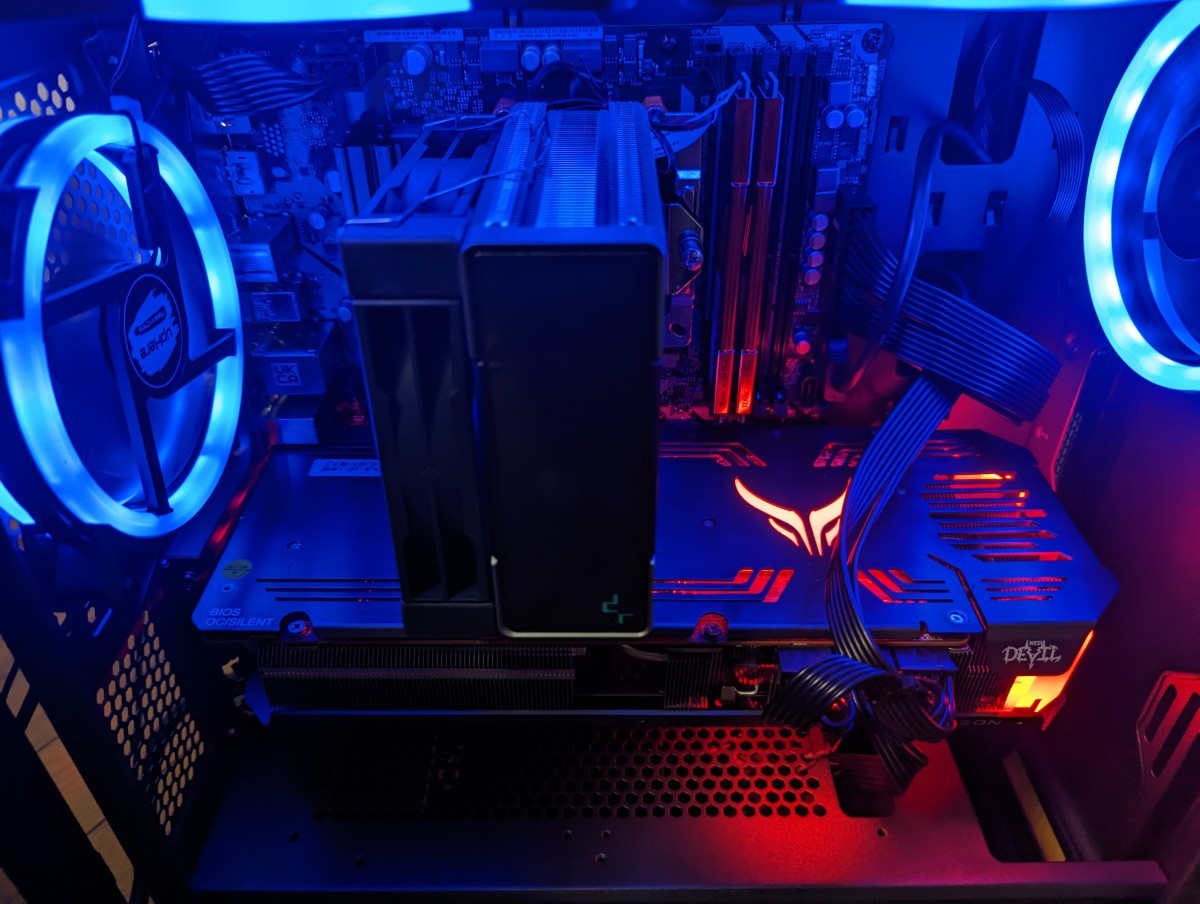 1円スタート】☆ミニタワー最高峰 ゲーミングPC☆配信 VR chatもコレ一 